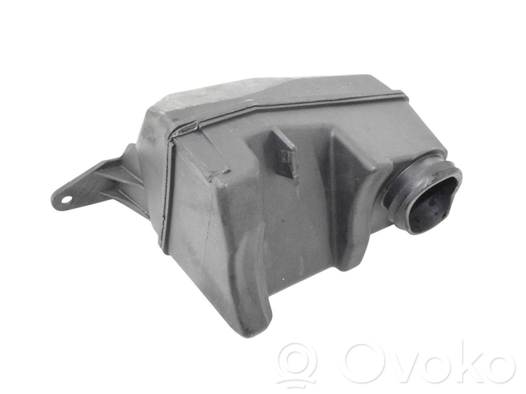 BMW 5 E39 Oro paėmimo kanalo detalė (-ės) 