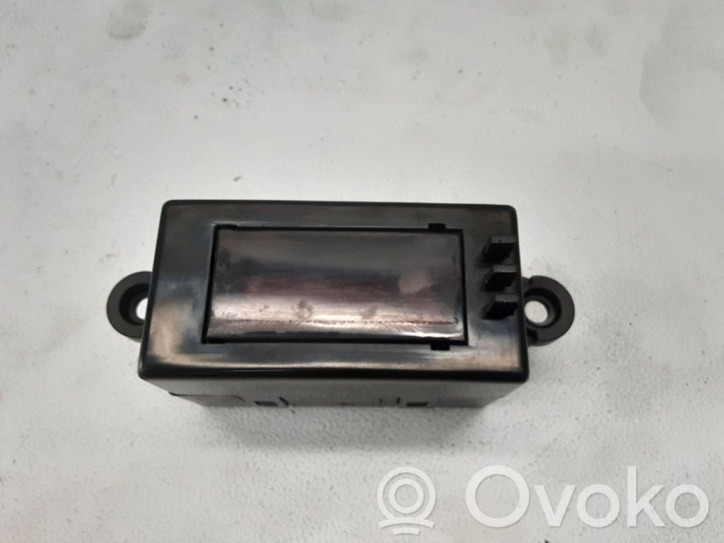 Clock   945003E150