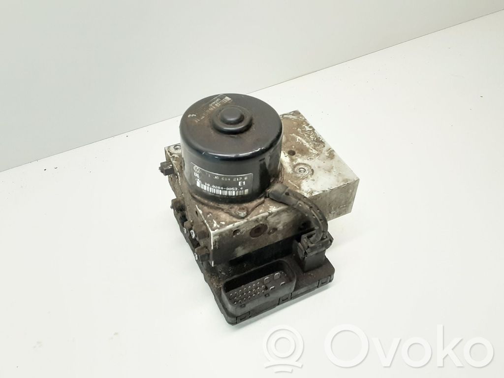 Volkswagen Golf IV ABS Blokas 