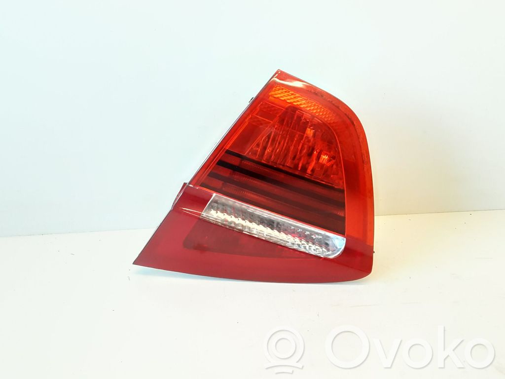 BMW 3 E90 E91 Tailgate rear/tail lights 