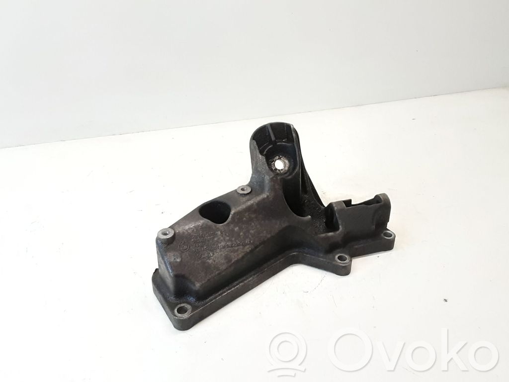 BMW 5 E60 E61 Engine mounting bracket 