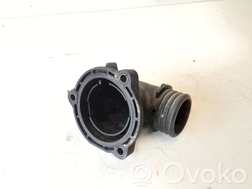 Engine coolant pipe/hose