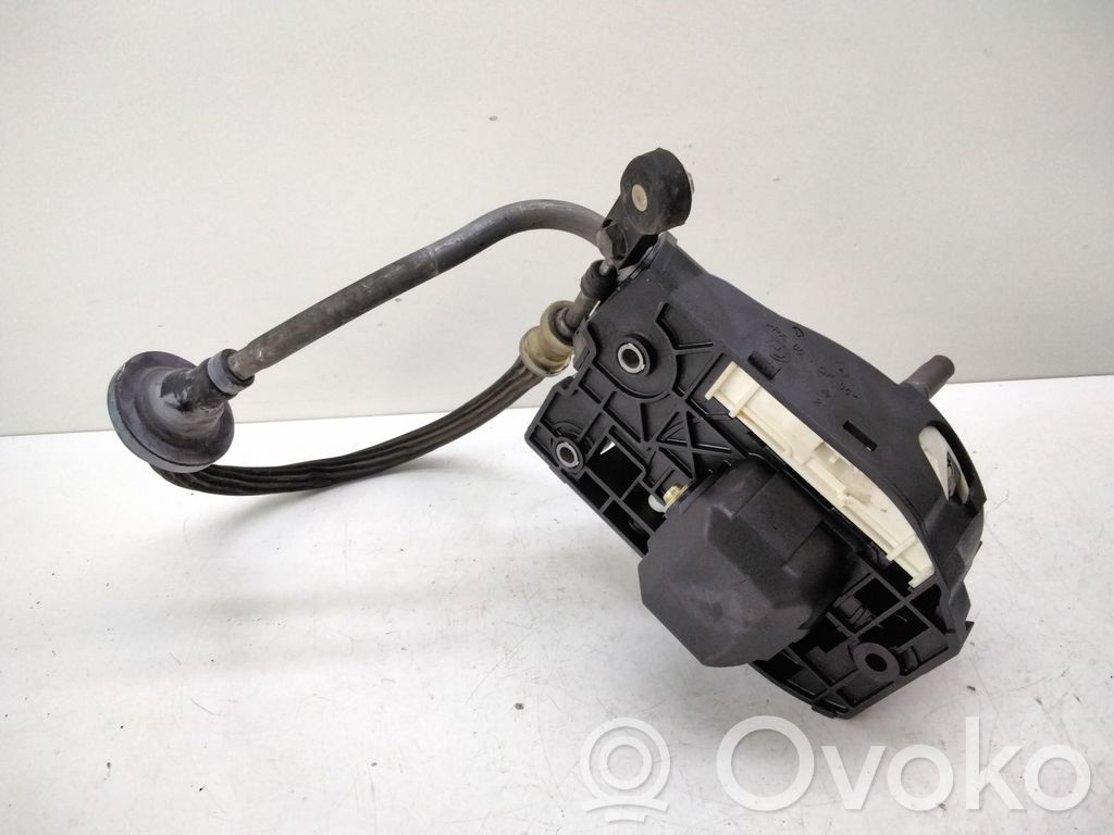 BMW X3 E83 Gear shifter/selector 