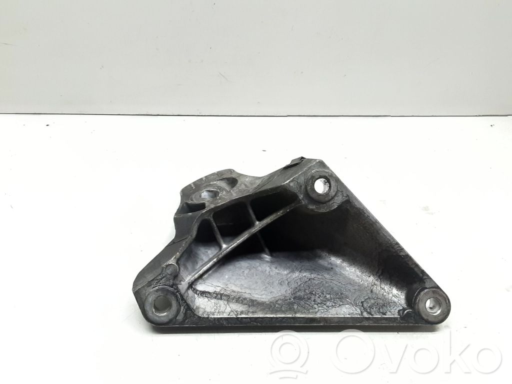 BMW 5 E60 E61 Engine mounting bracket 