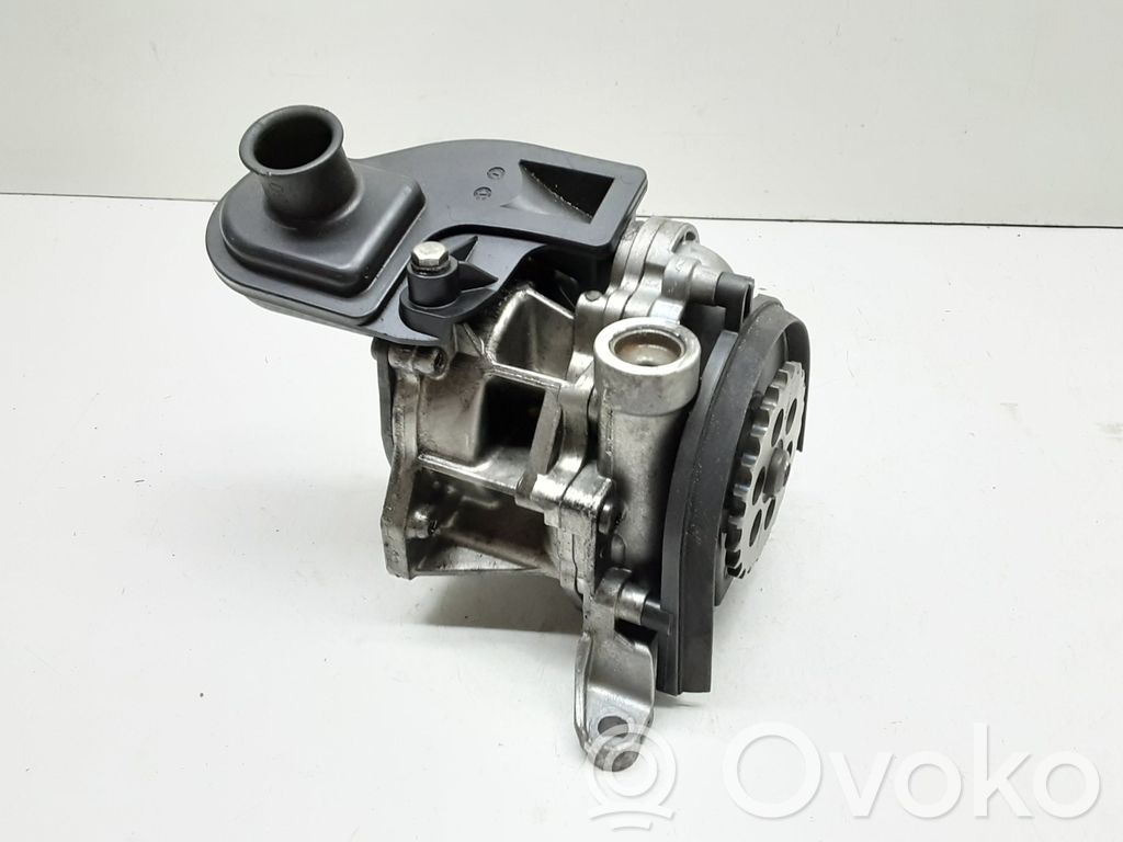 BMW 5 E60 E61 Oil pump 