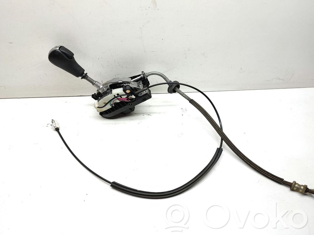 BMW X3 E83 Gear shifter/selector 