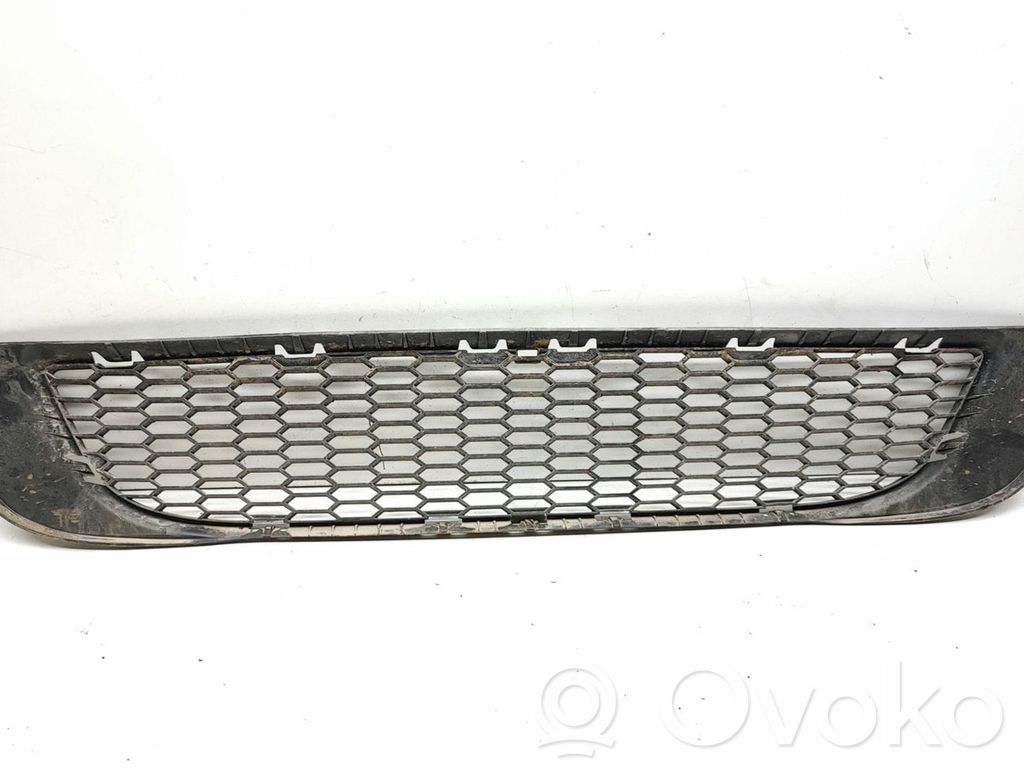 BMW X3 E83 Front bumper lower grill 