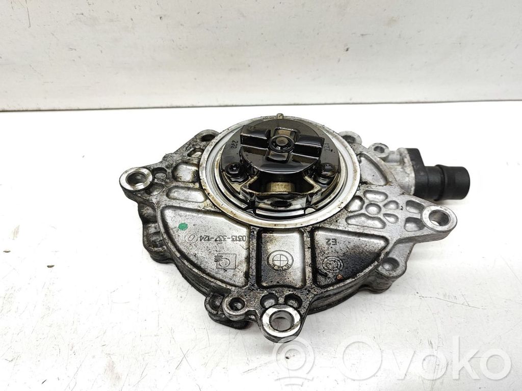 BMW 3 E92 E93 Vacuum pump 