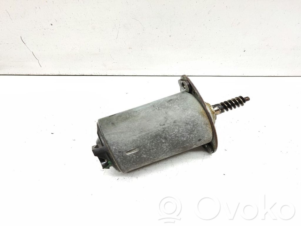 BMW 5 E60 E61 Valve oil control 