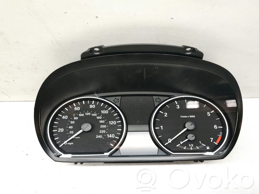 BMW 1 E81 E87 Nopeusmittari (mittaristo) 