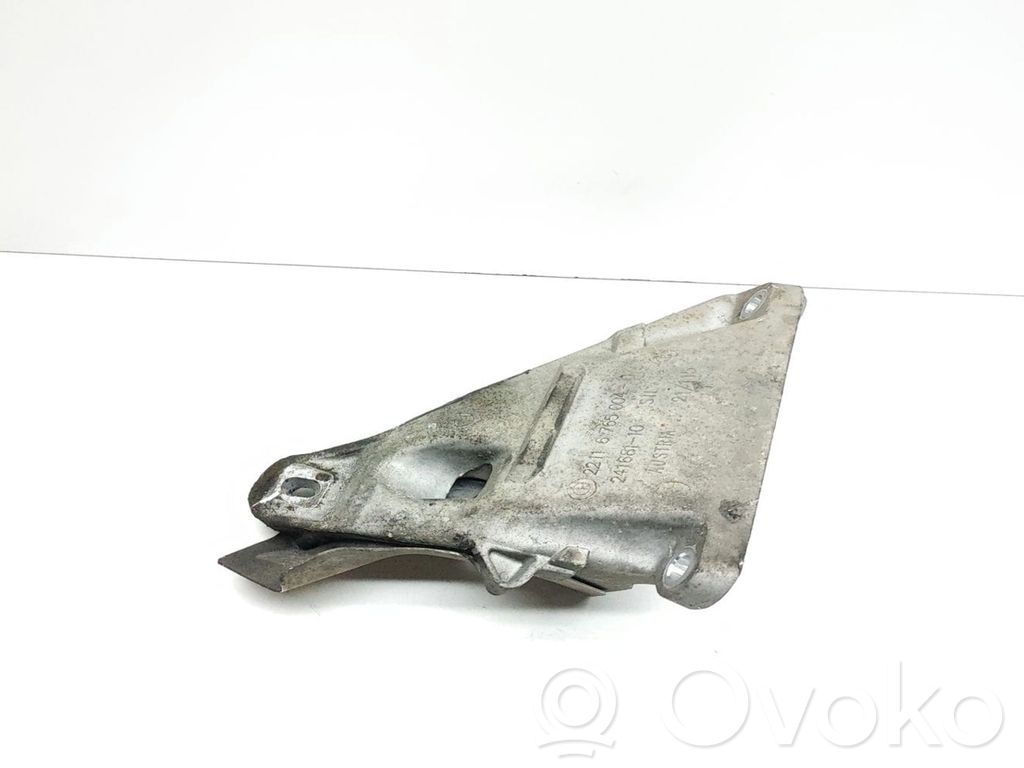BMW 3 E90 E91 Engine mounting bracket 