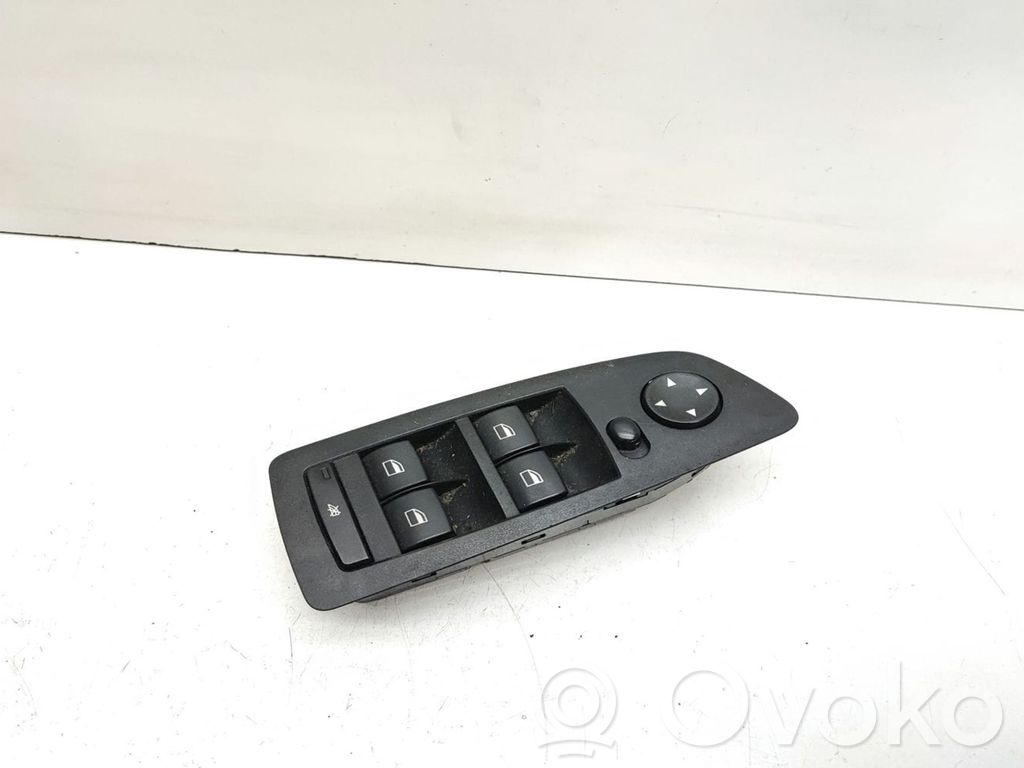 BMW 1 E81 E87 Electric window control switch 