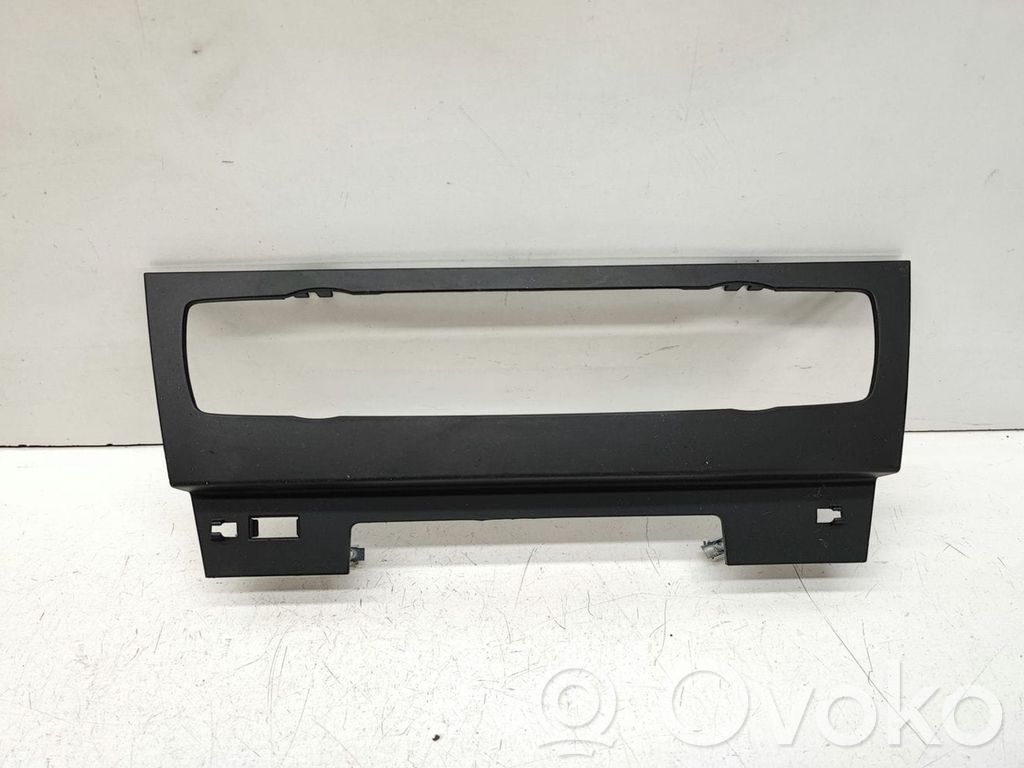 BMW X1 E84 Radio/GPS head unit trim 