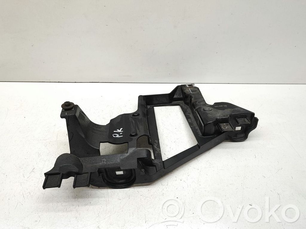Headlight/headlamp mounting bracket   224567