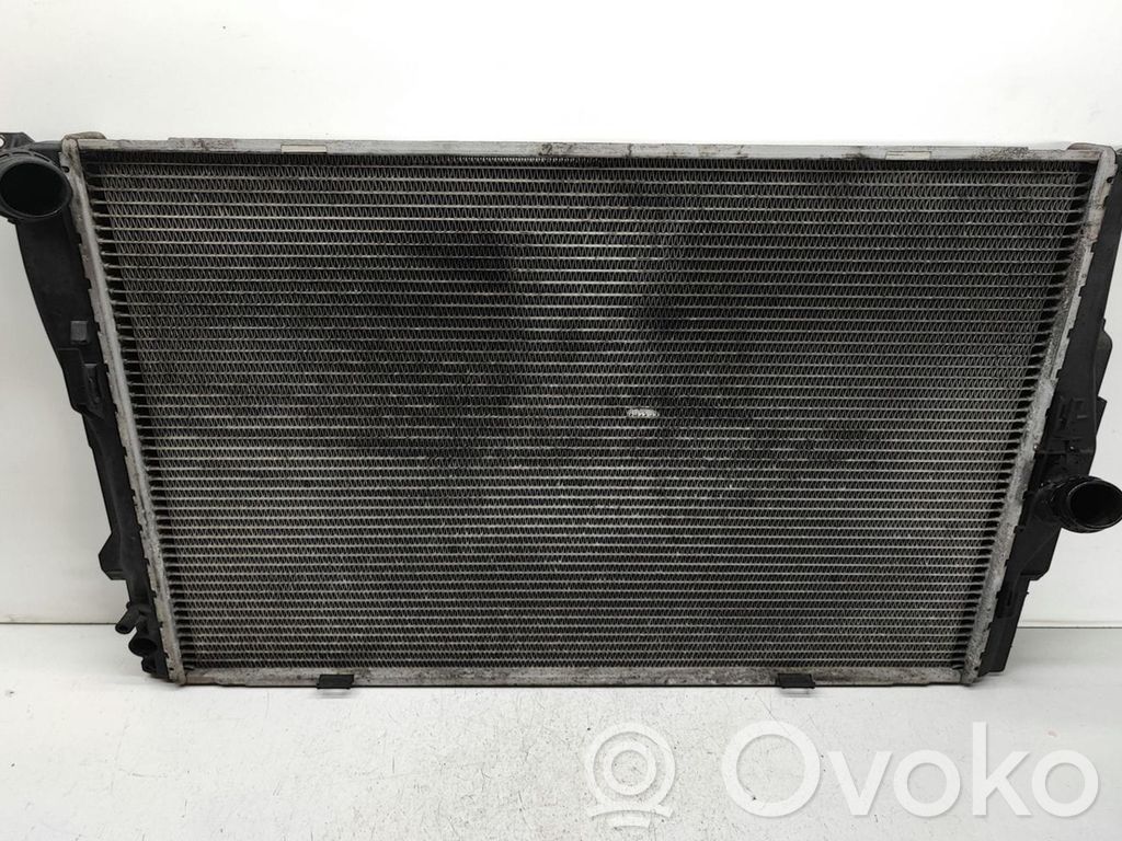 BMW 3 E90 E91 Coolant radiator 