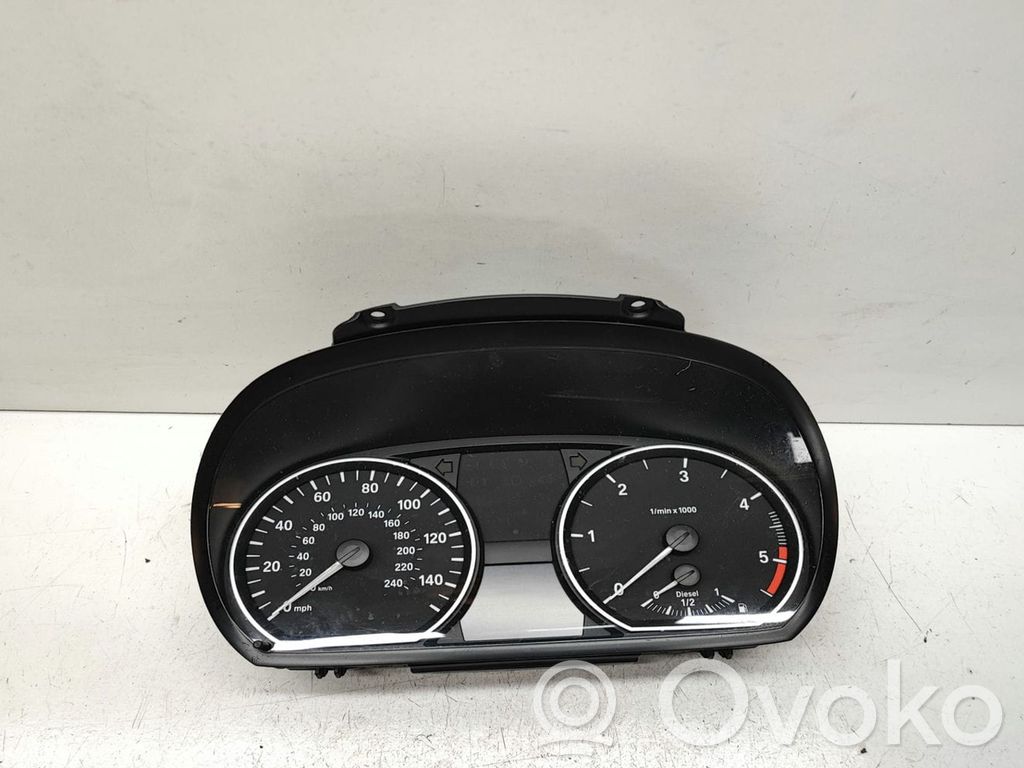 BMW 1 E81 E87 Nopeusmittari (mittaristo) 