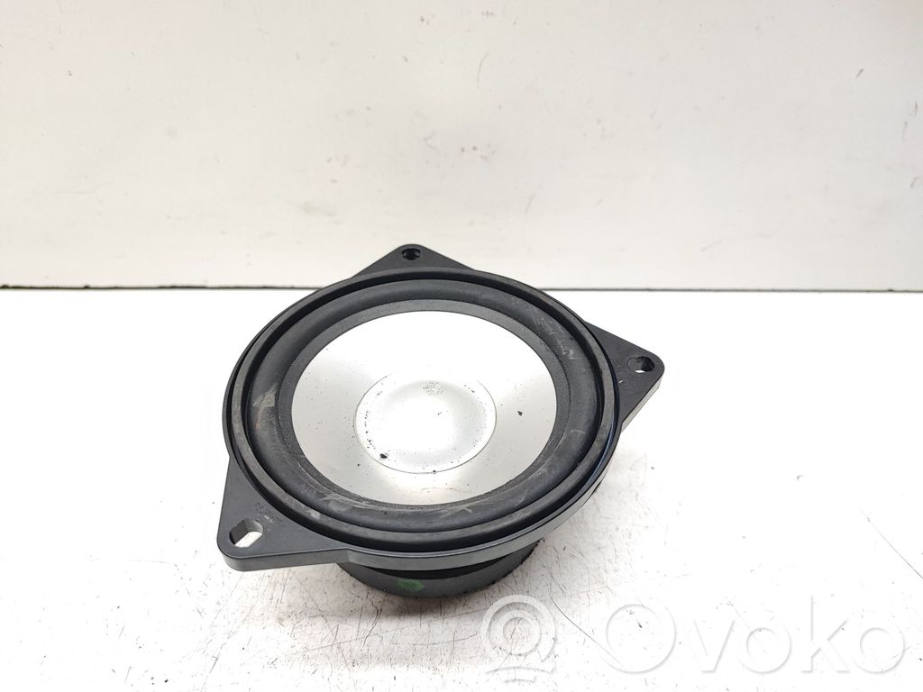 BMW 5 E60 E61 Altavoz de la puerta delantera 