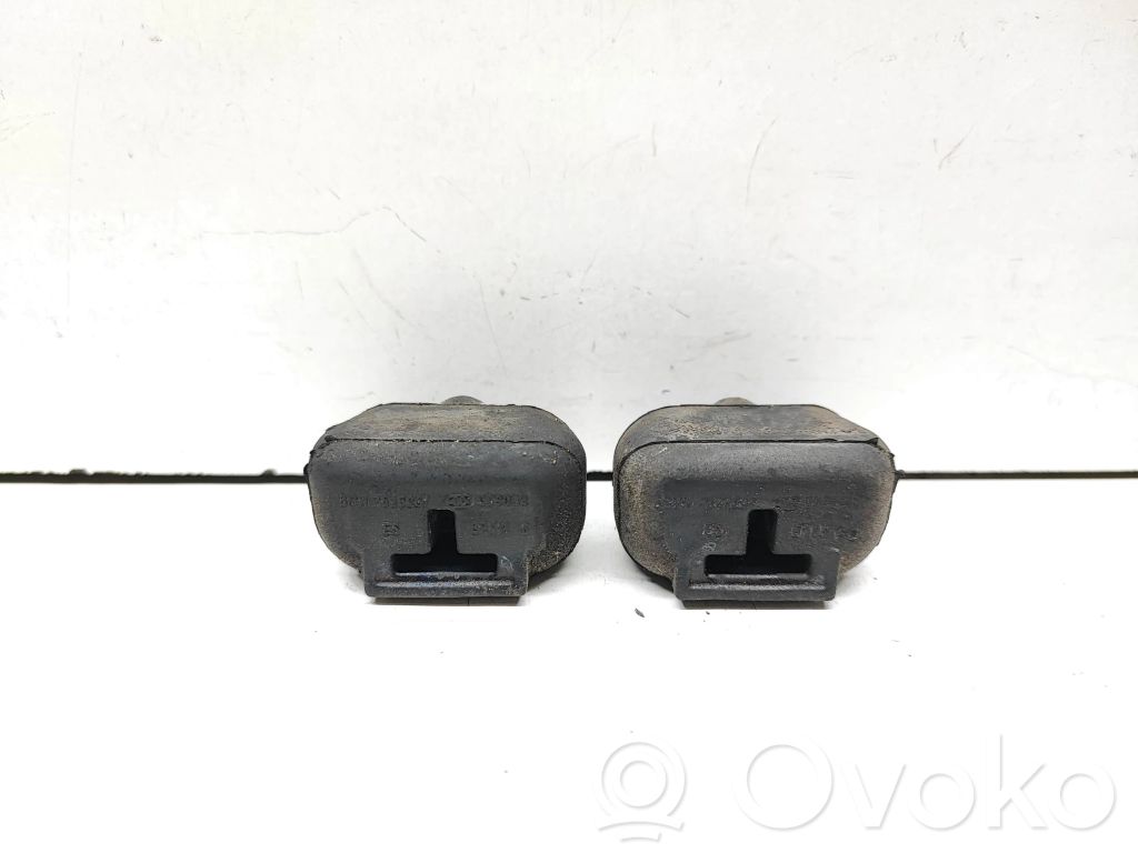 BMW 3 E92 E93 Radiator mount bracket 