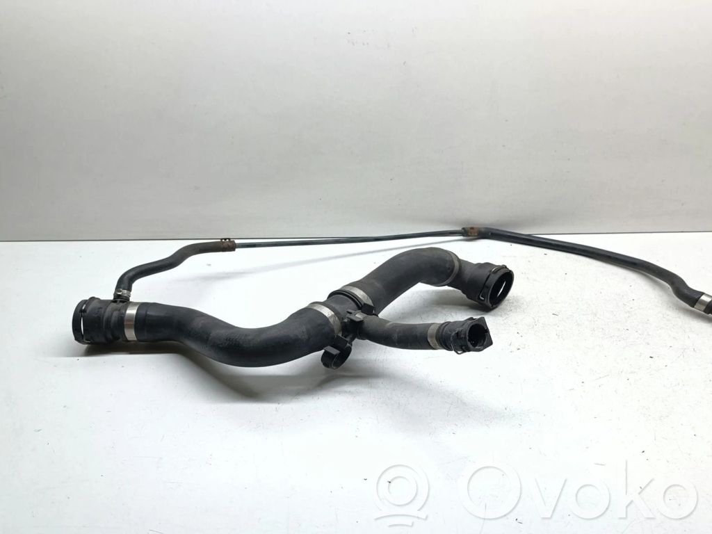 BMW 3 E92 E93 Engine coolant pipe/hose 