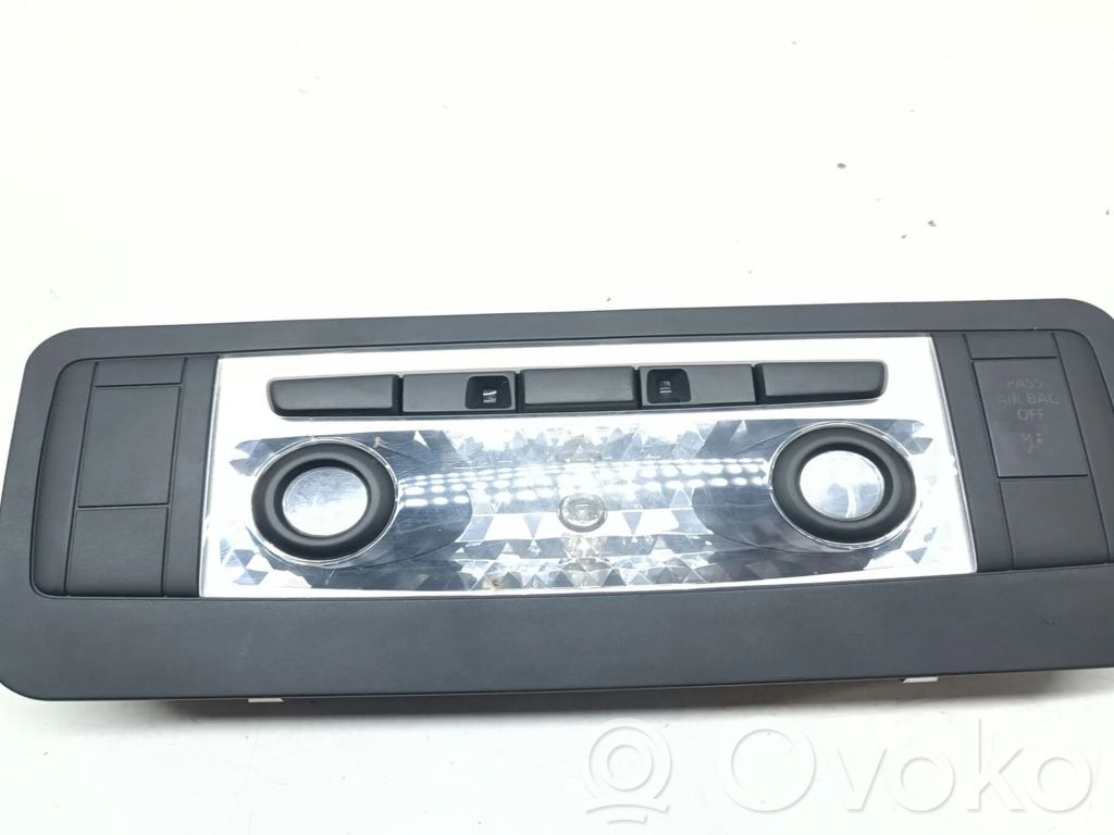 BMW 1 E82 E88 Etuistuimen valo 