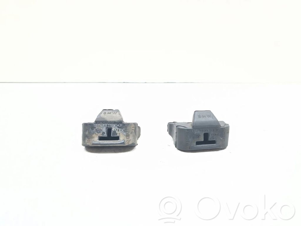 BMW X1 E84 Radiator mount bracket 