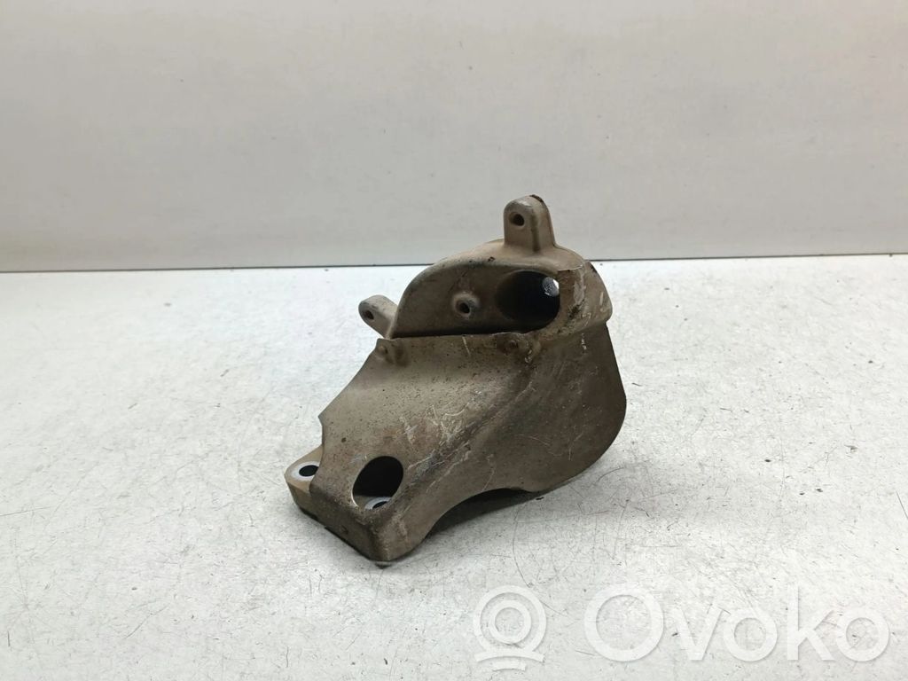 BMW X3 E83 Engine mounting bracket 