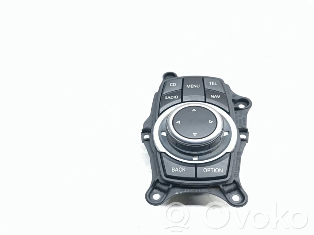 Head unit multimedia control   9213309