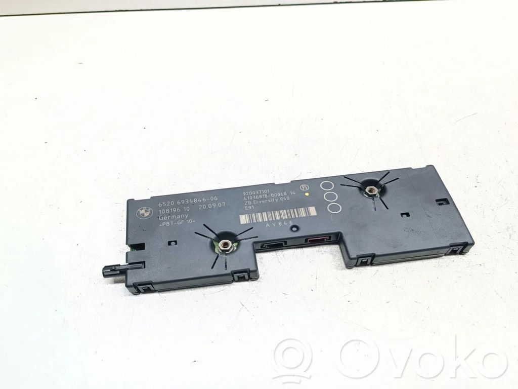 BMW 3 E90 E91 Antenos stiprintuvas 