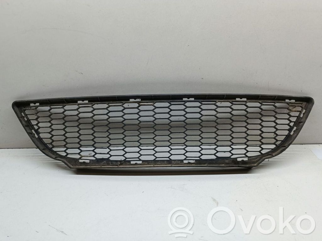 BMW 3 E90 E91 Front bumper lower grill 