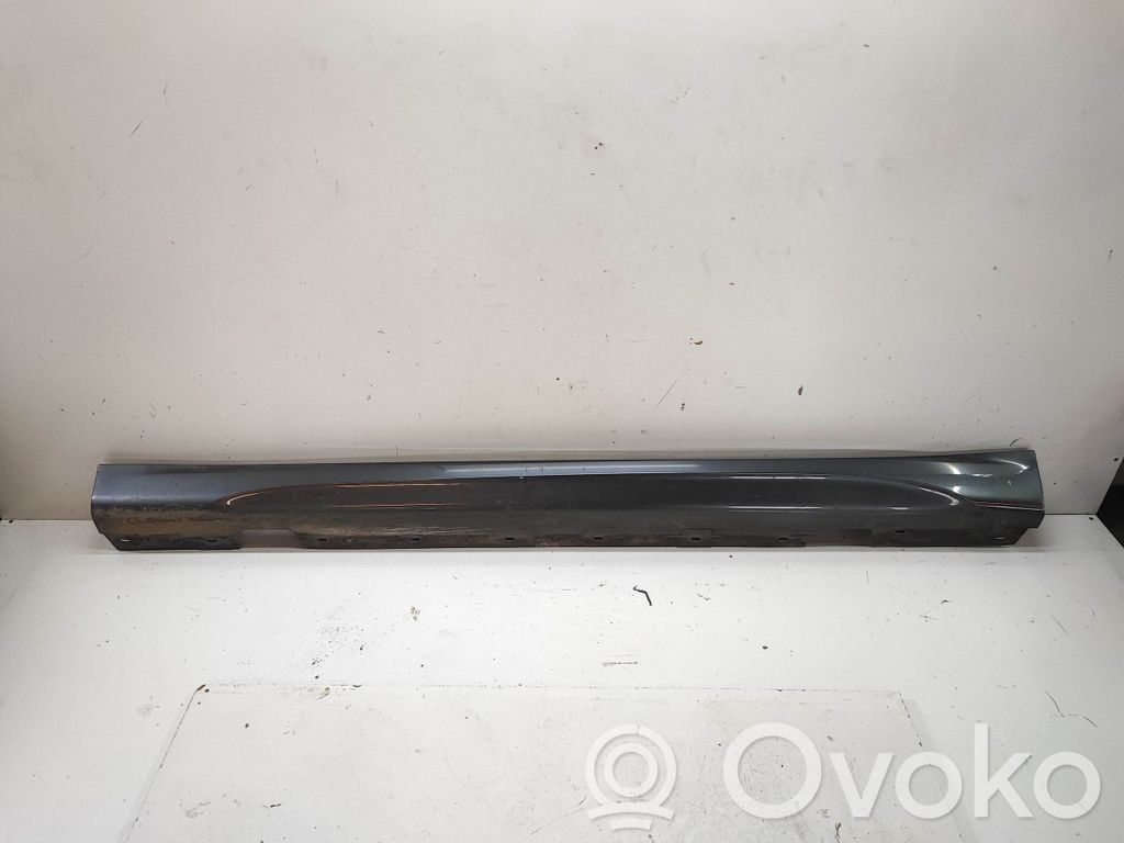 BMW X1 E84 Sill 