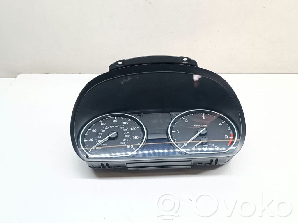 BMW 1 E82 E88 Nopeusmittari (mittaristo) 