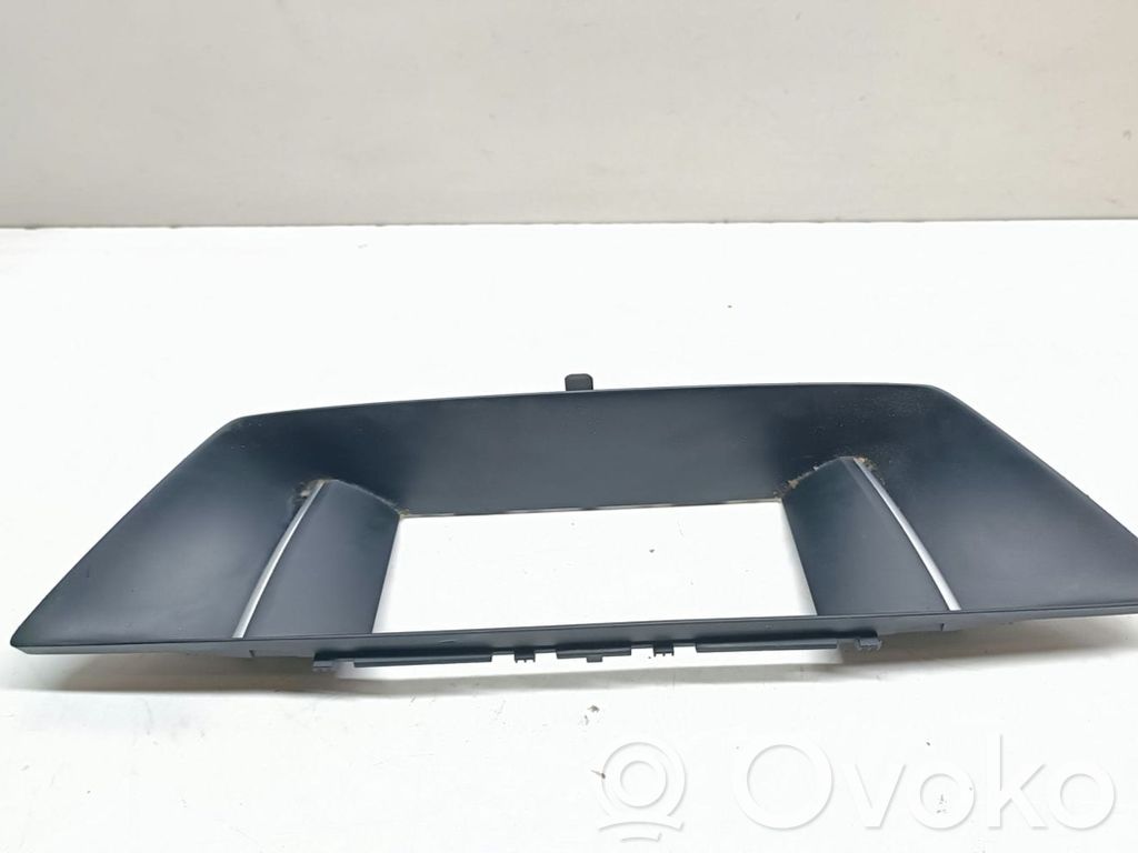 BMW X1 E84 Ramka deski rozdzielczej 