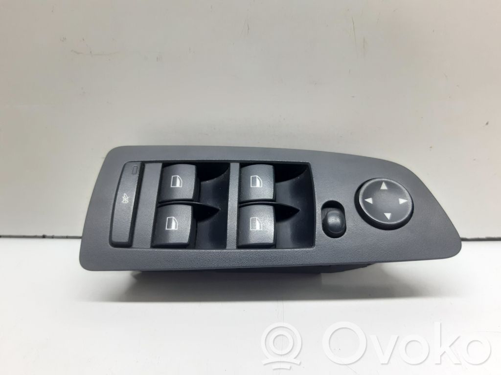 BMW 1 E81 E87 Electric window control switch 