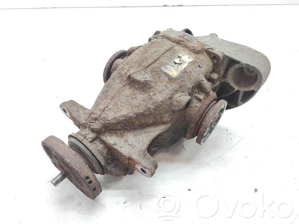 BMW 3 E90 E91 Galinis reduktorius 