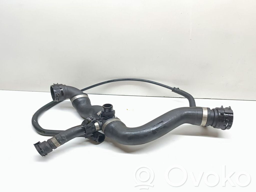 BMW 3 E92 E93 Engine coolant pipe/hose 