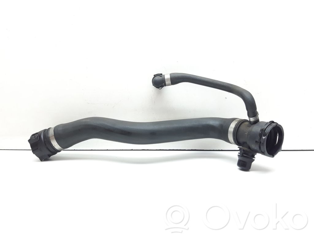 BMW X3 E83 Engine coolant pipe/hose 