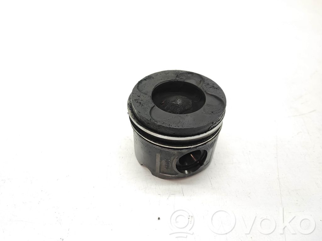 BMW 3 E90 E91 Piston 