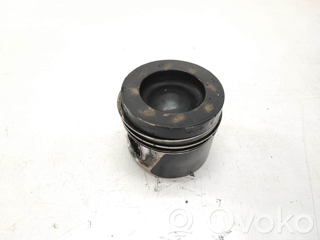 Audi Q5 SQ5 8R Piston 