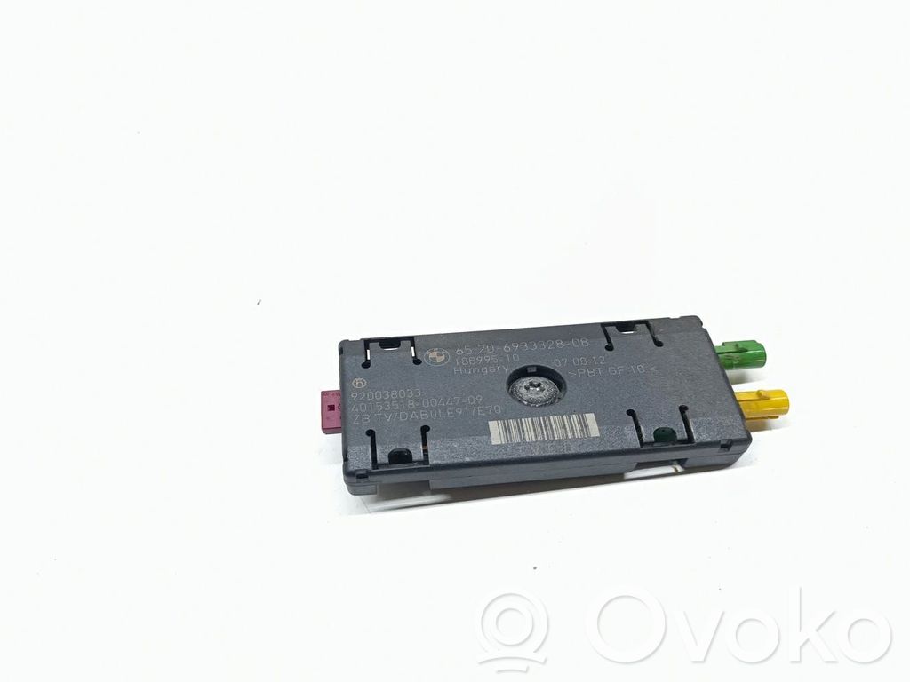 BMW X5 E70 Aerial antenna amplifier 