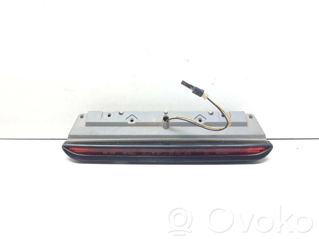 Subaru Forester SG Third/center stoplight 