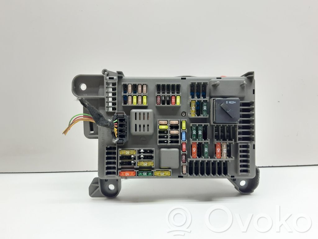 Módulo de fusible   6931687