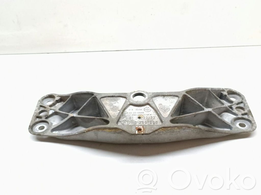 BMW 7 E65 E66 Gearbox mounting bracket 