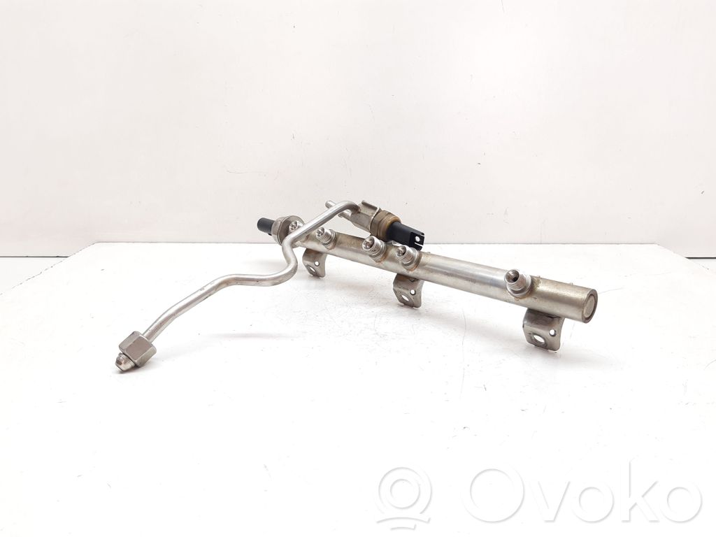 BMW 3 E90 E91 Fuel main line pipe 