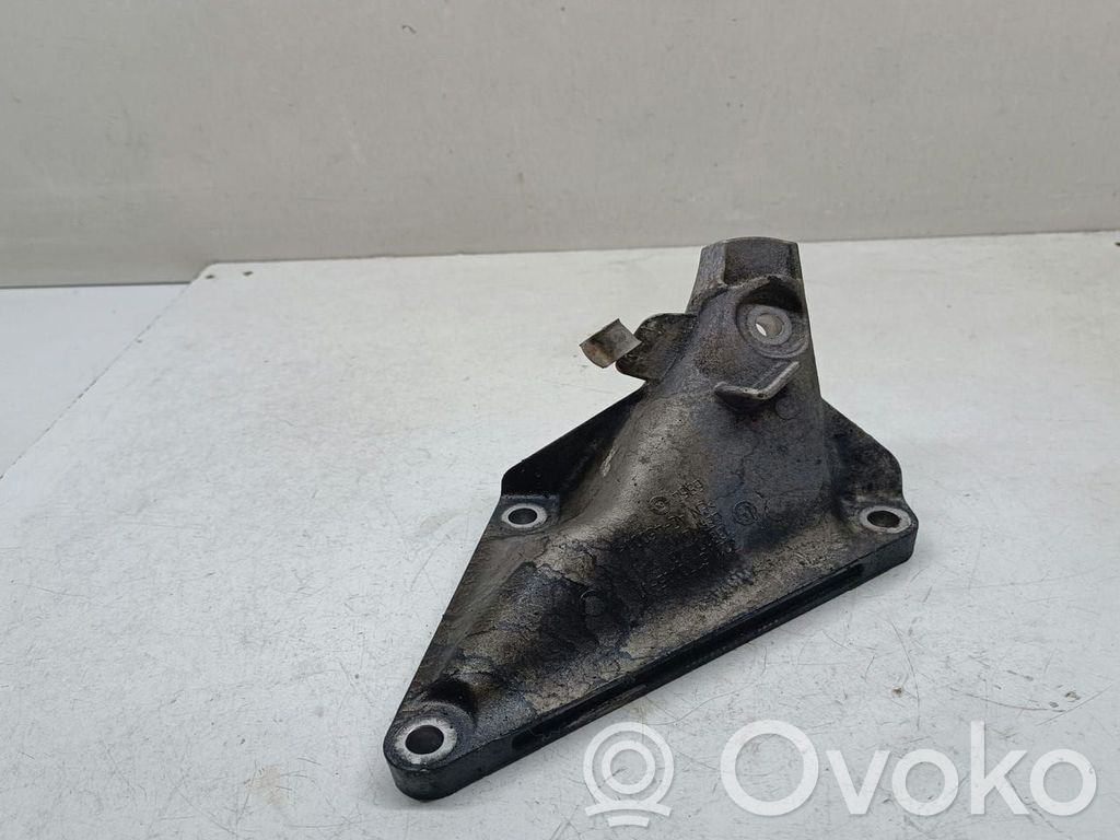 BMW 7 E65 E66 Engine mounting bracket 