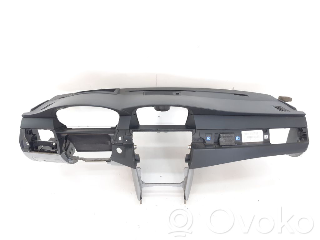 BMW 5 E60 E61 Armaturenbrett Cockpit 