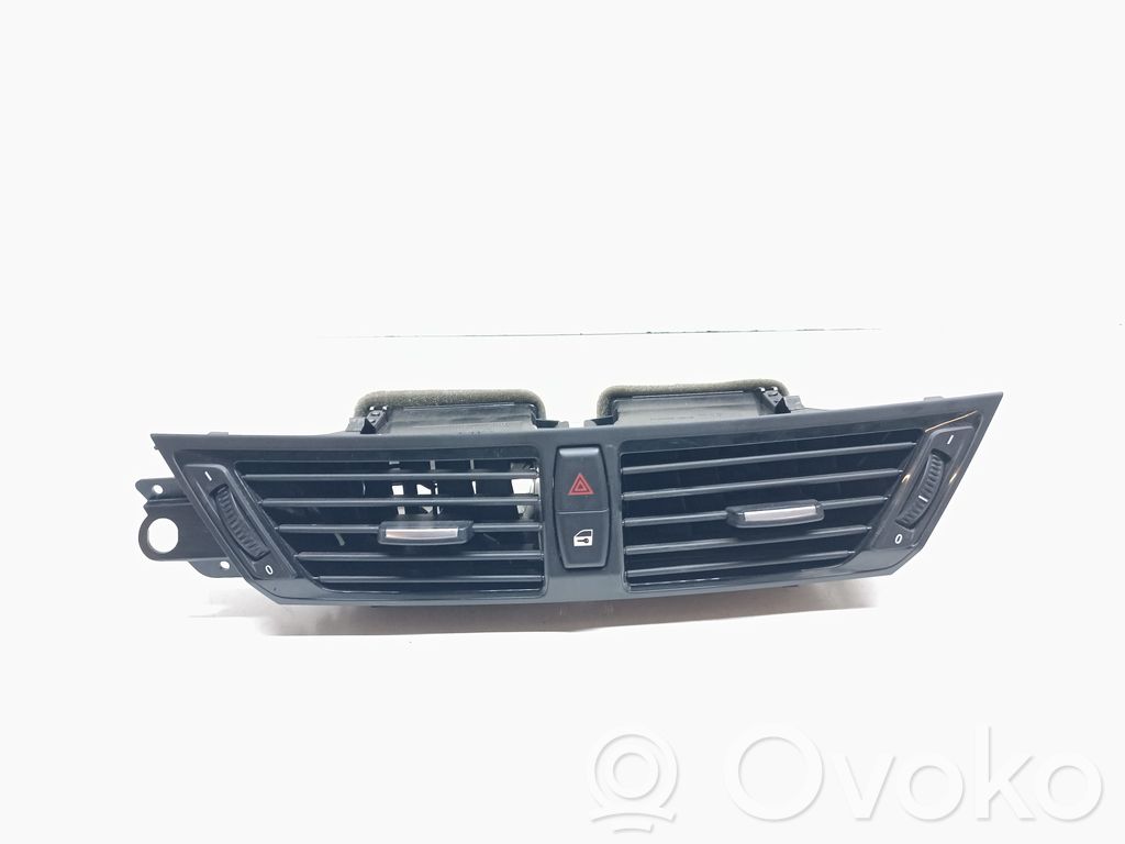 BMW X1 E84 Dysze / Kratki środkowego nawiewu deski rozdzielczej 
