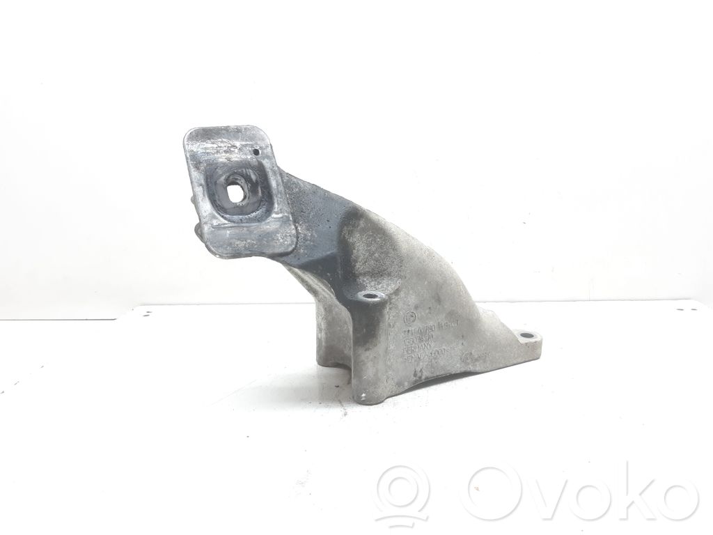 BMW X6 M Engine mounting bracket 