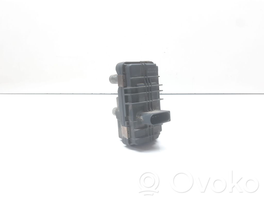 Actuador electrico turbo   4933519400,6NW01009902