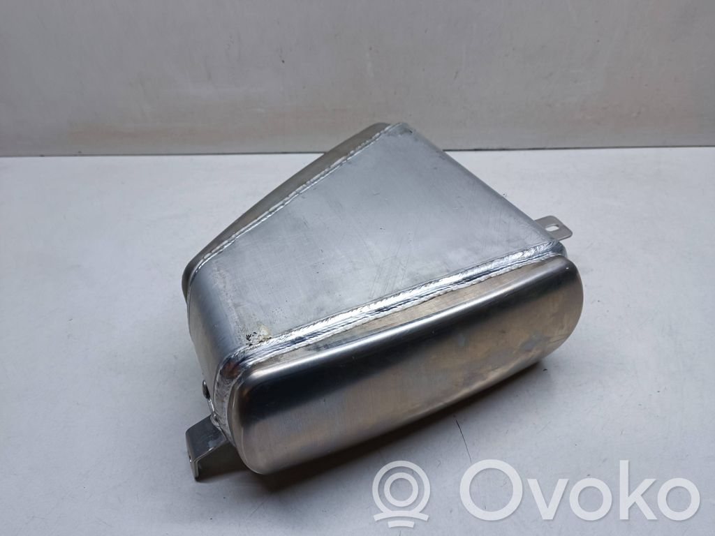 Audi Q7 4M Ilmajousituksen painesäiliö 