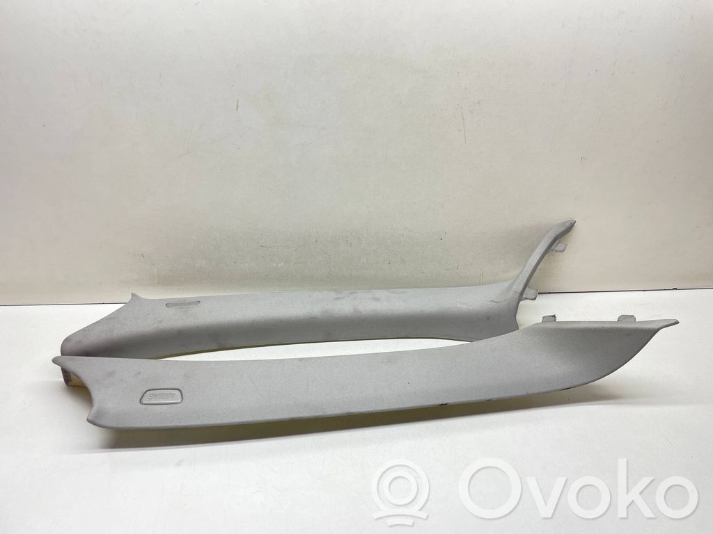 BMW X1 E84 Rivestimento montante (A) 